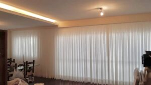 Cortina pregas na sala