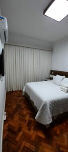 Cortina pregas na sala